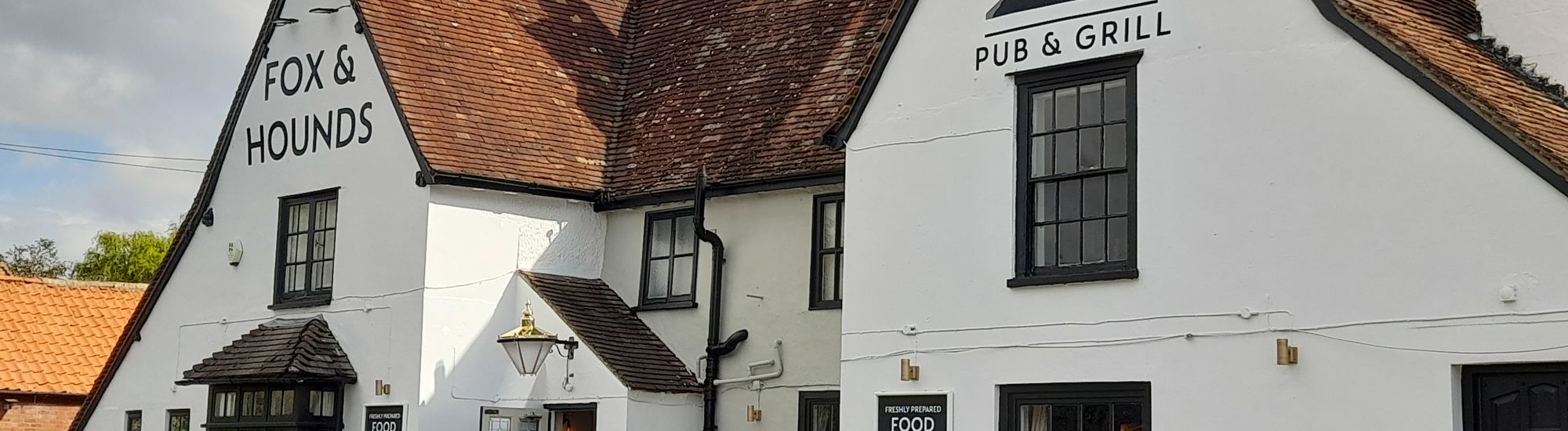 Fox & Hounds, Riseley Wells & Co