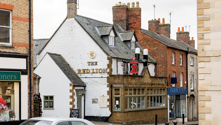 The Red Lion, Brackley gallery image