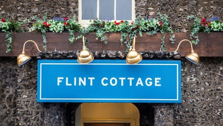 Flint Cottage - High Wyvombe gallery image