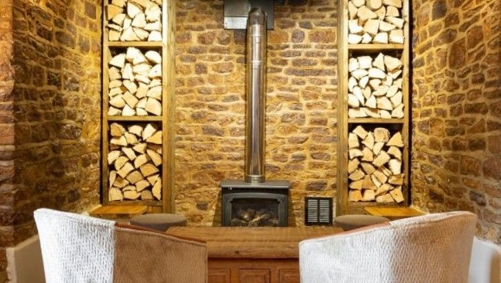 The Rose & Crown gallery image