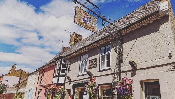 The Oliver Cromwell - Under offer gallery image