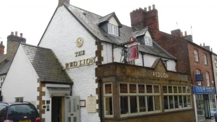 The Red Lion, Brackley gallery image