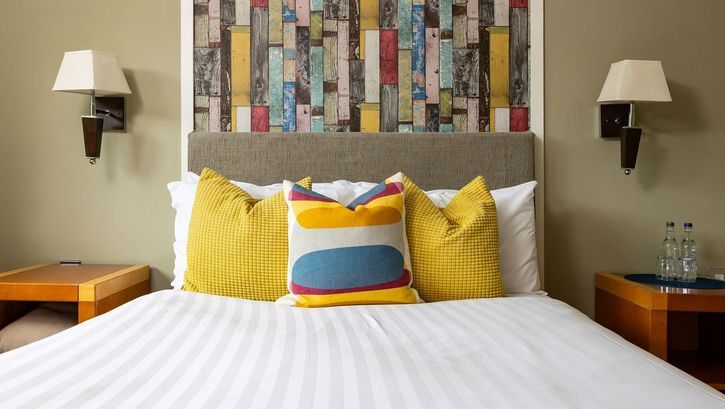 The Narrowboat, Weedon gallery image