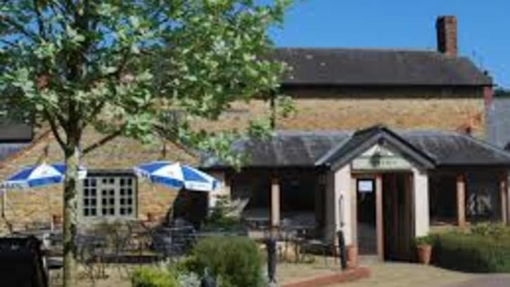  The Fox, Farthinghoe gallery image