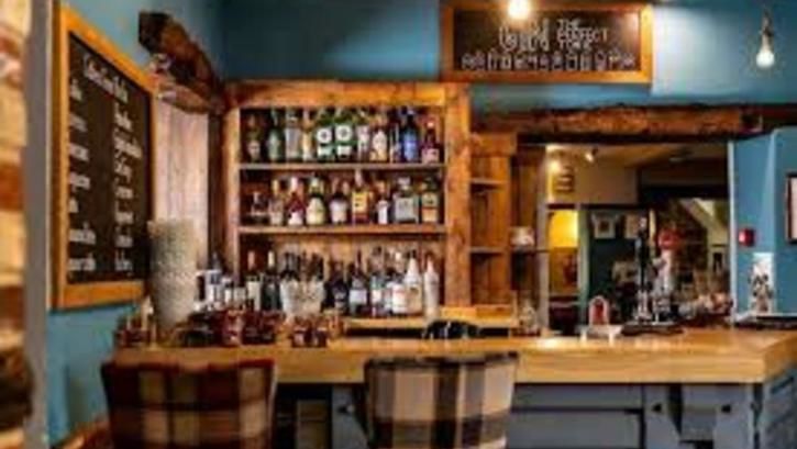  The Fox, Farthinghoe gallery image