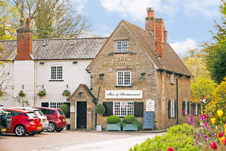 The Bedford Arms, Oakley Image